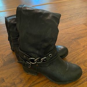 Carlos by Carlos Santana black boots